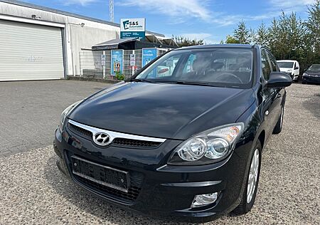 Hyundai i30 blue 1.4 Comfort SHZ HU/AU NEU