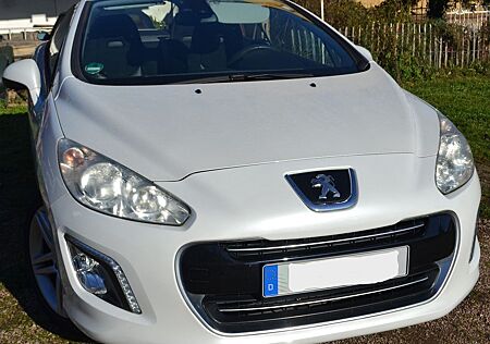 Peugeot 308 CC Cabrio Coupé 1,6 16 VTi Aktive