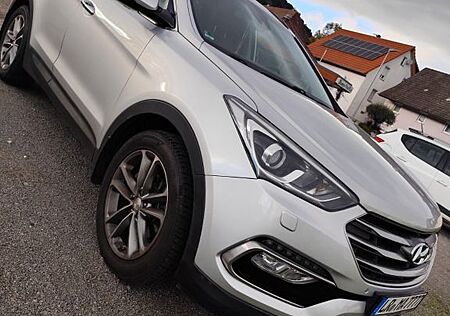 Hyundai Santa Fe /7 PLÄTZE /LEDER/AHK/TOP ZUSTAN