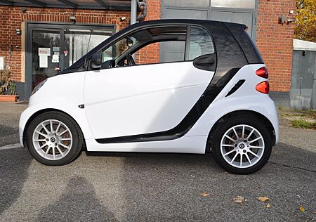 Smart ForTwo coupé 1.0 52kW mhd passion Navi, etc