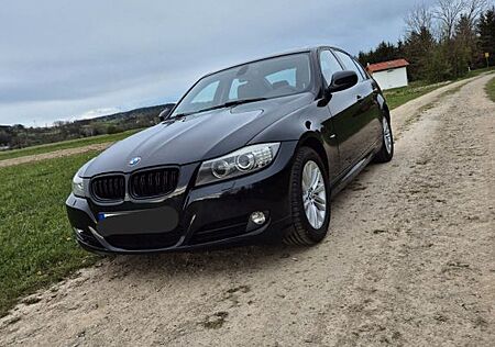 BMW 318i -