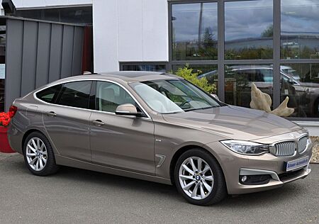 BMW 3er 320d xDrive *Navi+H&K+Kamera+Lenkradhzg+Leder"