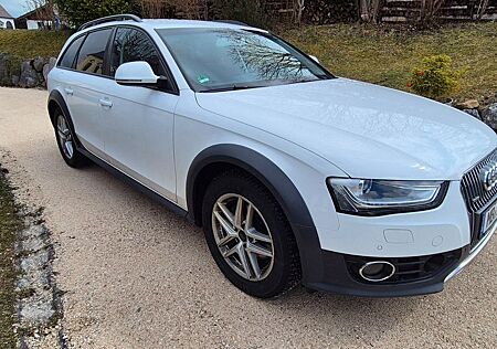 Audi A4 Allroad 2.0 TDI S tronic quattro -