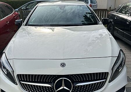 Mercedes-Benz A 180 PEAK Edition PEAK AMG Paket Garantie