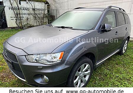 Mitsubishi Outlander Intense 4WD|7-SITZER|AUTOMATIK