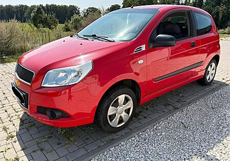 Chevrolet Aveo 1.2 - ( TÜV Neu )