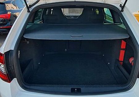 Skoda Octavia 2.0 TDI SCR DSG RS Combi RS
