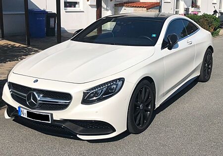 Mercedes-Benz S 63 AMG 4MATIC Coupé/Drivers Package/weiß matt