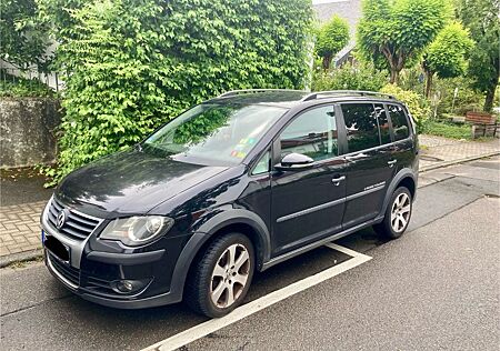 VW Touran Volkswagen 1.4 TSI Cross