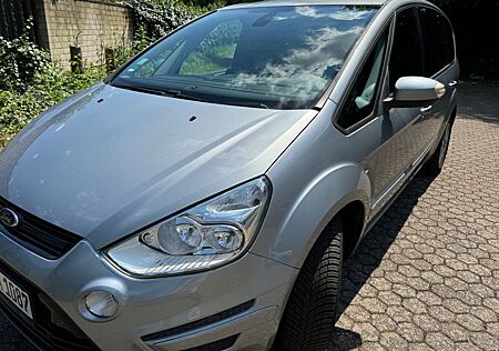 Ford S-Max 2,0 TDCi 103kW DPF Titanium S PowerShi...