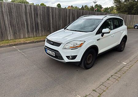 Ford Kuga 2,0TDCi 2x4 103kW Champions Edition Cha...