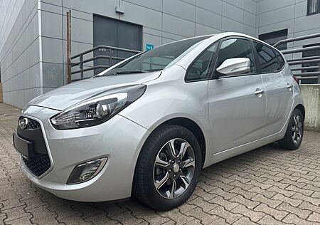 Hyundai ix20 1.6 AUTOMATIK NAVI/KLIMAUT/RFK/PDC/TEMPO