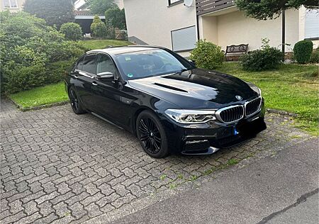 BMW 540d xDrive M Packet/ 2te Hand/ CheckheftBMW/