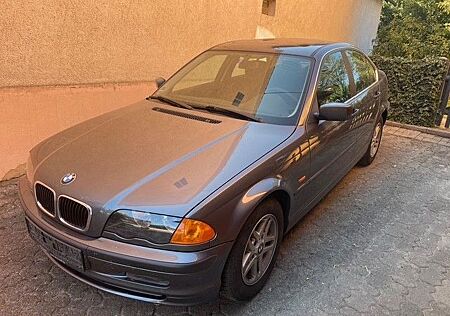 BMW 318i e46