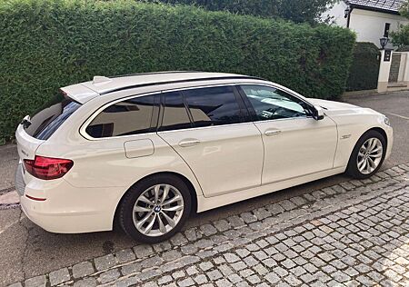 BMW 520d xDrive Touring A Luxury Line -top gepflegt