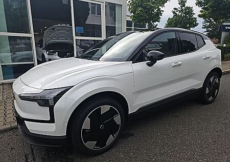 Volvo EX30 Ultra AWD