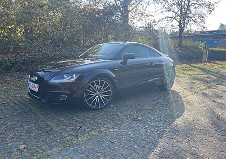 Audi TT Coupe/Roadster 2.0 TDI Coupe quattro