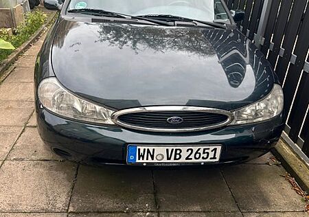 Ford Mondeo 1.8 16V Ambiente Ambiente