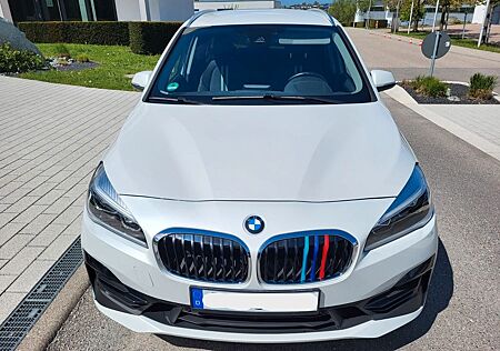 BMW 2er 220 Gran Tourer 220i Sport Line 7-Sitze