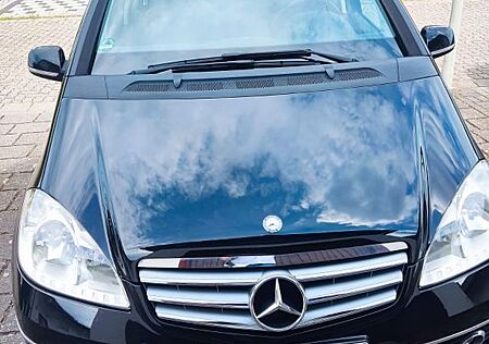 Mercedes-Benz A 160 ELEGANCE Autotronic ELEGANCE