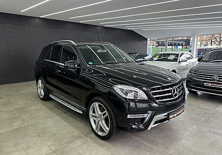 Mercedes-Benz ML 400 4Matic AMG*HarmanKardon*Airmatic*AHK