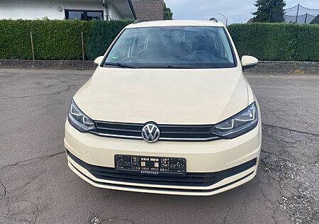 VW Touran Volkswagen 1.6 TDI SCR DSG Comfortline BMT