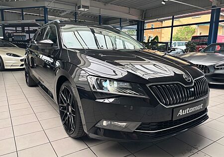 Skoda Superb Combi Style*Navi*SHZ*DAB*AHK*Bi-Xenon*