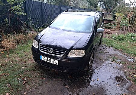 VW Touran Volkswagen 1.9 TDI 74kW Basis Basis