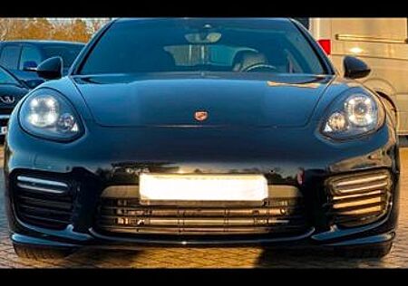 Porsche Panamera GTS CHRONO