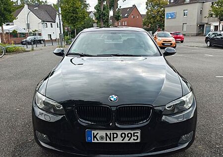 BMW 330xi Coupe Gepflegt und TÜV neu
