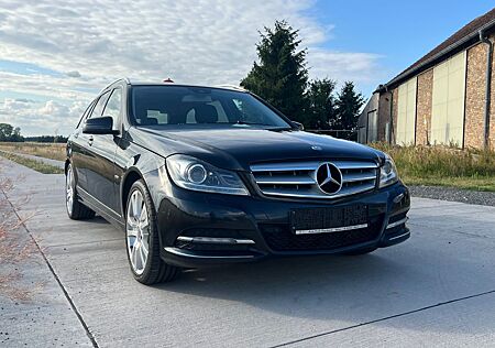 Mercedes-Benz C 300 CDI 4MATIC T BlueEFF. AVANTG. Aut. AVA...