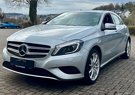 Mercedes-Benz A 220 A 220d BlueEfficiency *NAV*SHZ*PDC
