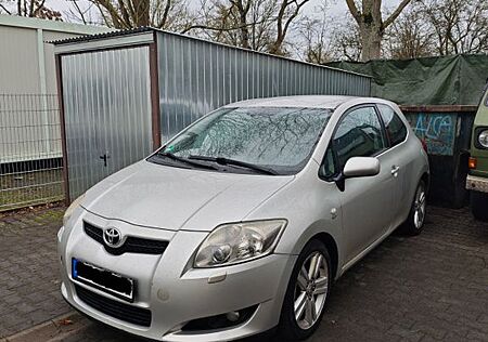 Toyota Auris 2.2 D-CAT Diesel TüV 10/25