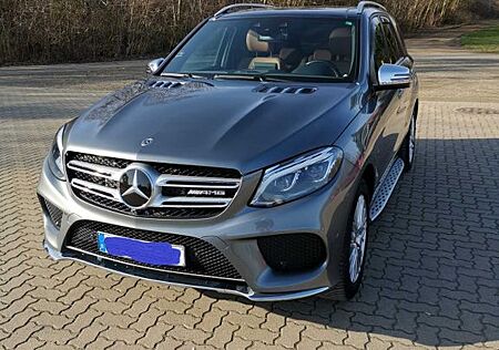 Mercedes-Benz GLE 500 GLE 500e 4MATIC-AHK ,Distronic,Massage,Panoramad