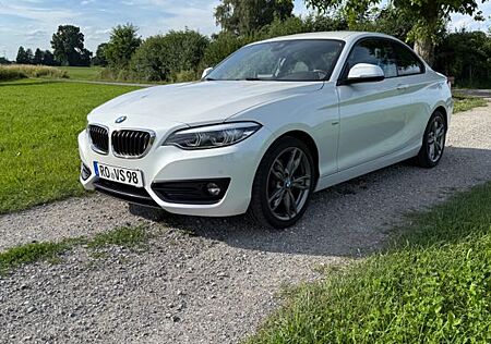 BMW 220d xDrive Steptronic Coupé Sport Line Spor...