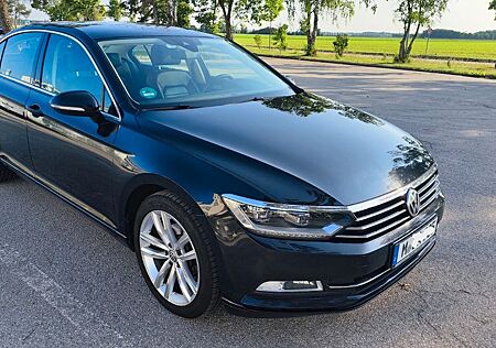 VW Passat Volkswagen Passat2.0TDI Comfortli. ACC|Matrix|Leder|Massage