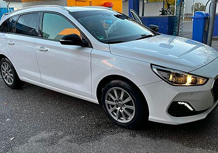 Hyundai i30 1.4 T-GDI YES! +Style