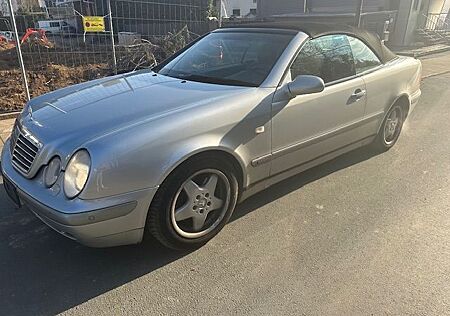 Mercedes-Benz CLK 320 ELEGANCE RENTNERWAGEN Original