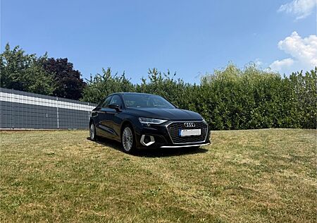 Audi A3 30 TFSI advanced - Limousine
