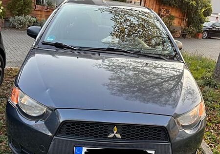 Mitsubishi Colt 1.3 Inform Inform