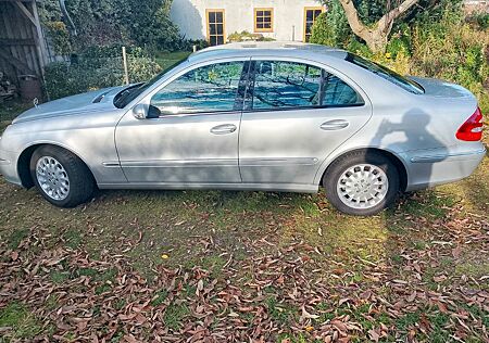 Mercedes-Benz E 200 KOMPRESSOR ELEGANCE Elegance