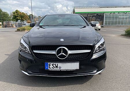 Mercedes-Benz CLA 180 Urban