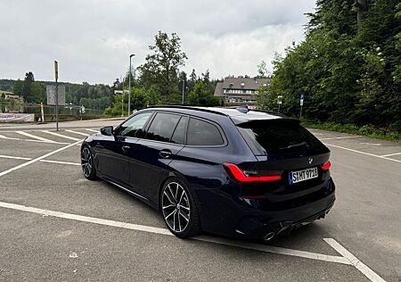 BMW 330i xDrive Touring M Sport HK Pano KW Fahrwerk