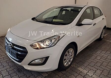 Hyundai i30 blue Navi Kamera AppleCarplay 1.Hand LED 15"
