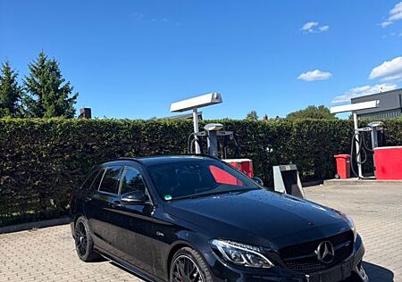 Mercedes-Benz C 43 AMG Mercedes-AMG C 43 4MATIC T Autom.