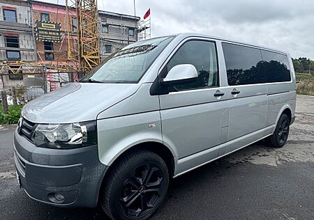 VW T5 Transporter Volkswagen 4-Motion Lang-Version