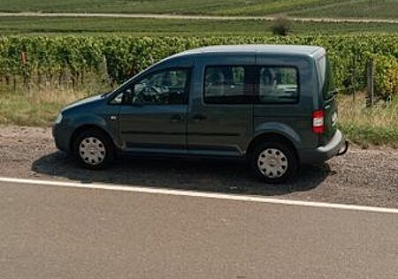 VW Caddy Volkswagen Life 1.4 5-Sitzer - AHK, TÜV ohne Mängel