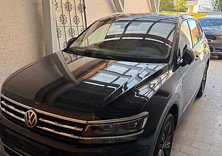 VW Tiguan Allspace Volkswagen 2.0 TDI SCR 147kW DSG 4MOTIO...