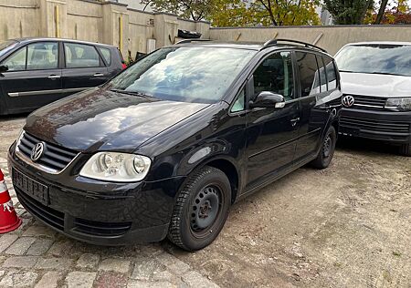 VW Touran Volkswagen 1.6