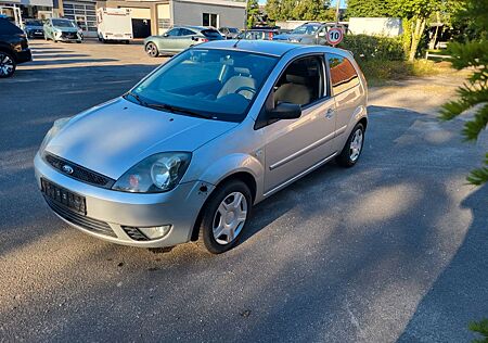 Ford Fiesta JD 3 TÜV 08/27